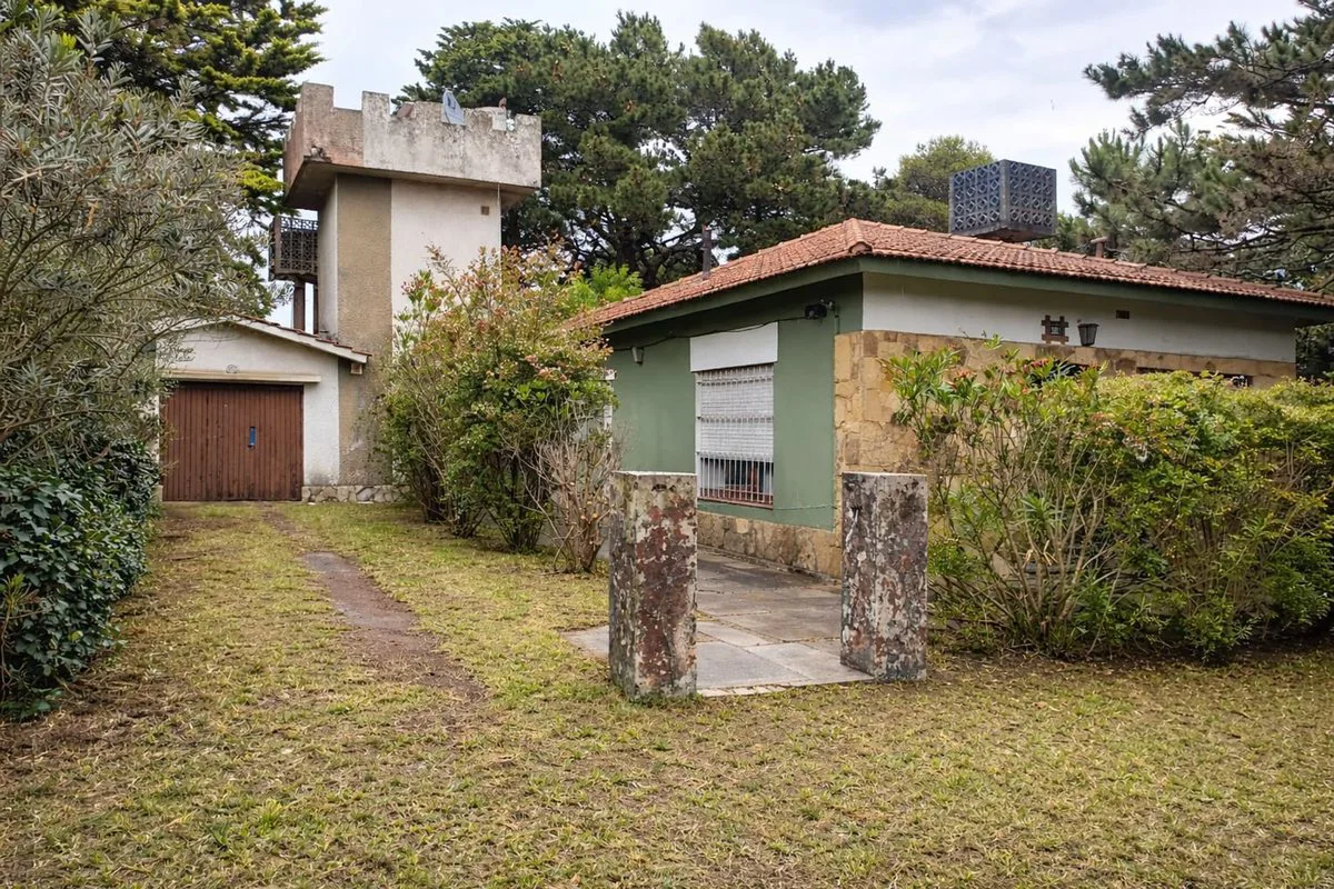VENTA DE CASA EN MAR DEL TUYU REFACCIONAR