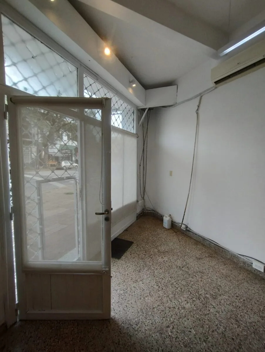 Local en Alquiler - Bajas expensas - Recién pintado - 23m² - Villa Urquiza foto 4