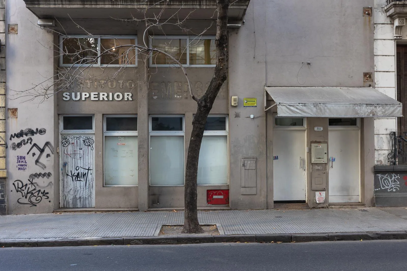 EDIFICIO EN VENTA IMPECABLE Ayacucho al 500 foto 2
