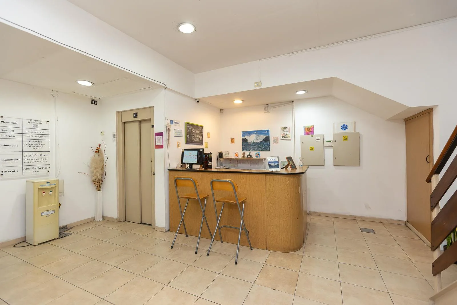 EDIFICIO EN VENTA IMPECABLE Ayacucho al 500 foto 3