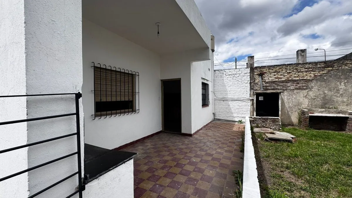VENTA CASA  2 DORMITORIOS MERLO NORTE APTO CREDITO foto 2