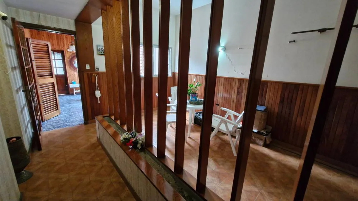 Casa en venta R. Escalada, con jardin. gran tamaño foto 4