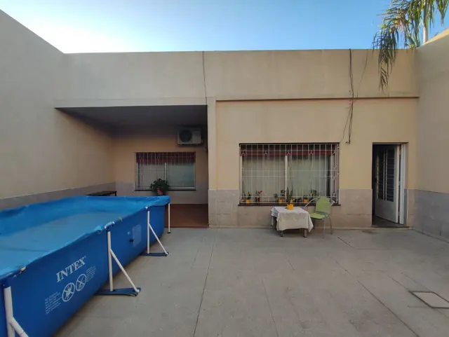 CASA 3 AMBIENTES EN VENTA AVELLANEDA CON GALPÓN