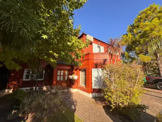 Venta de casa en Echeverria del lago - Canning foto 3
