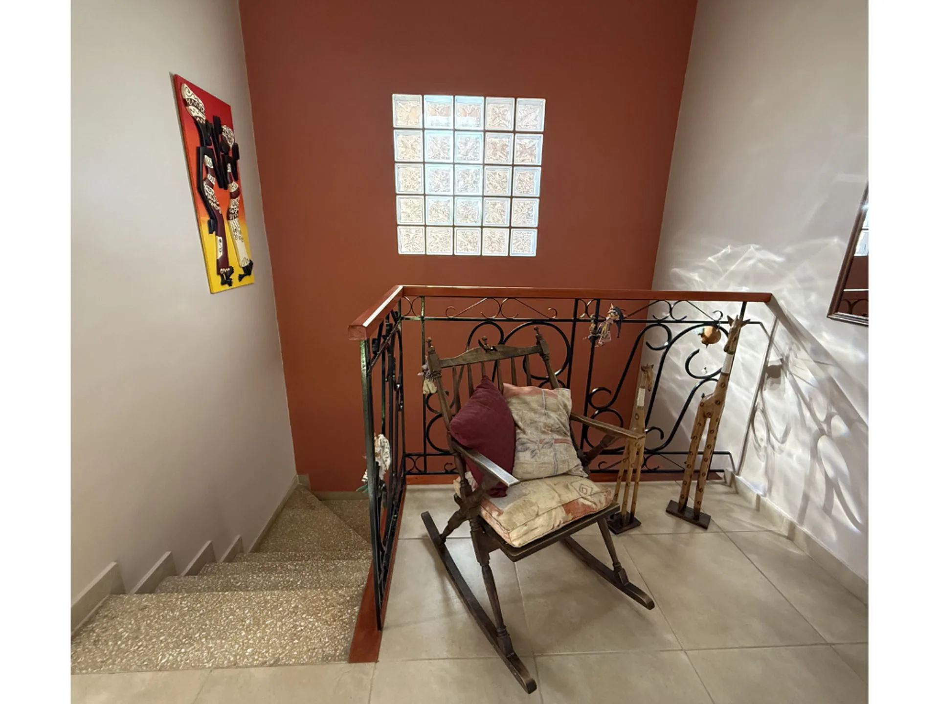 Se VENDE casa de 3 dorm en el centro de Santo Tomé foto 4