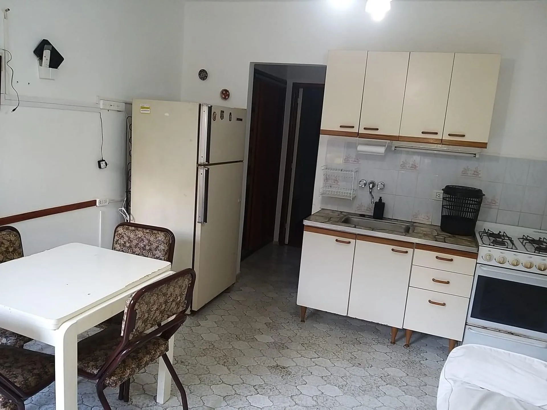 DEPARTAMENTO VENTA 2AMB VILLA GESELL CON JARDIN foto 3
