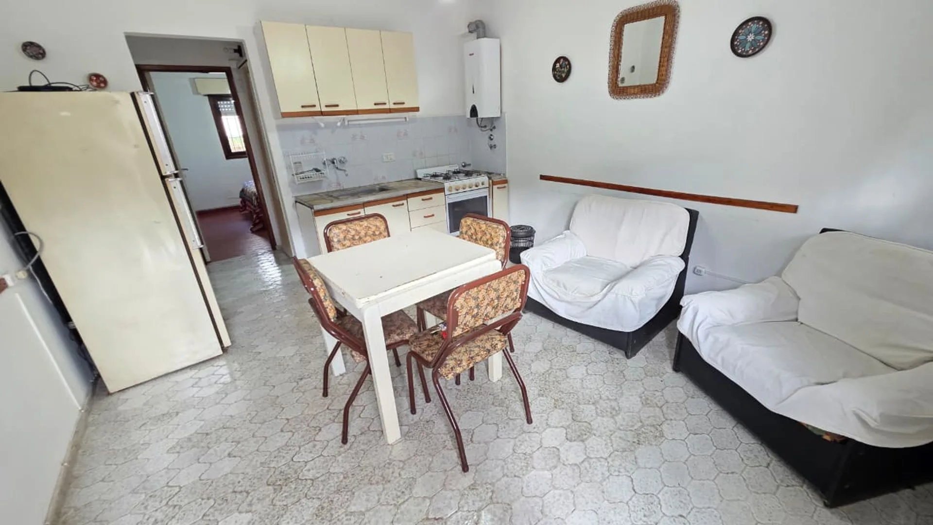 DEPARTAMENTO VENTA 2AMB VILLA GESELL CON JARDIN foto 5