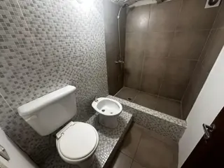 SE VENDE CUATRO AMB. RECICLADO A UNA CUADRA DE PLAZA CONGRESO foto 4