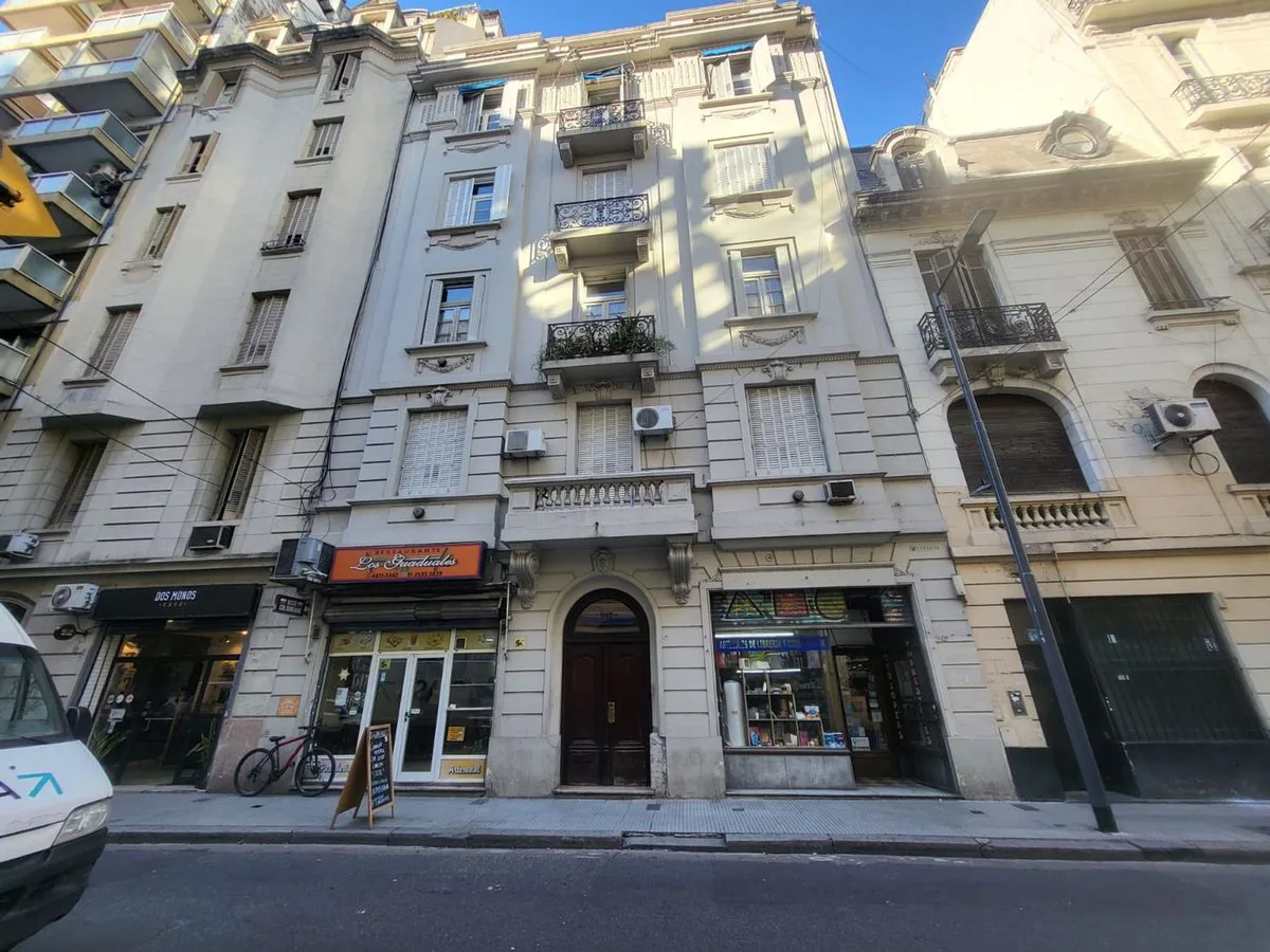 VENTA DEPTO. 5 AMB. - RECOLETA - APTO PROFESIONAL foto 2