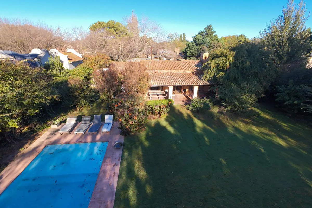 CASA EN VENTA EN BARRIO CERRADO LA CHELTONIA foto 4