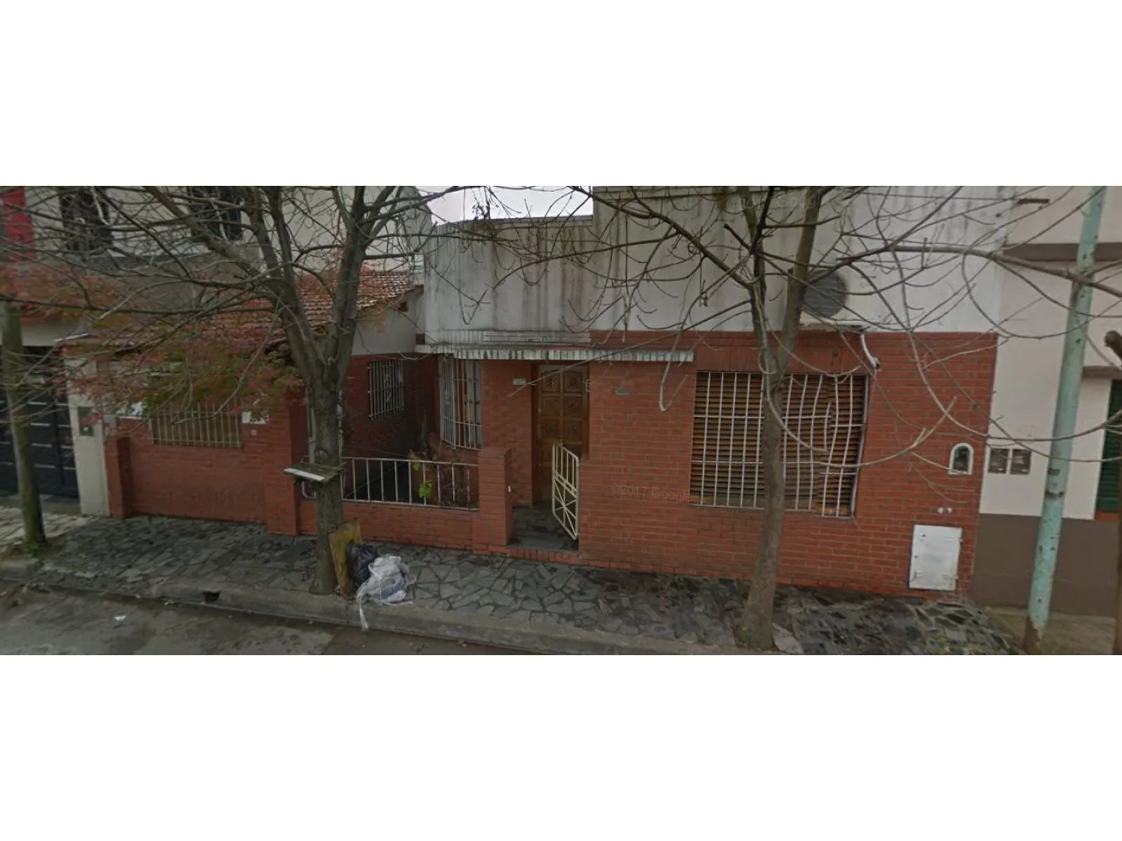 CASA AMERICANA EN UNA PLANTA MUY SOLIDA ZONA COLEGIO WARD, VILLA SARMIENTO foto 2