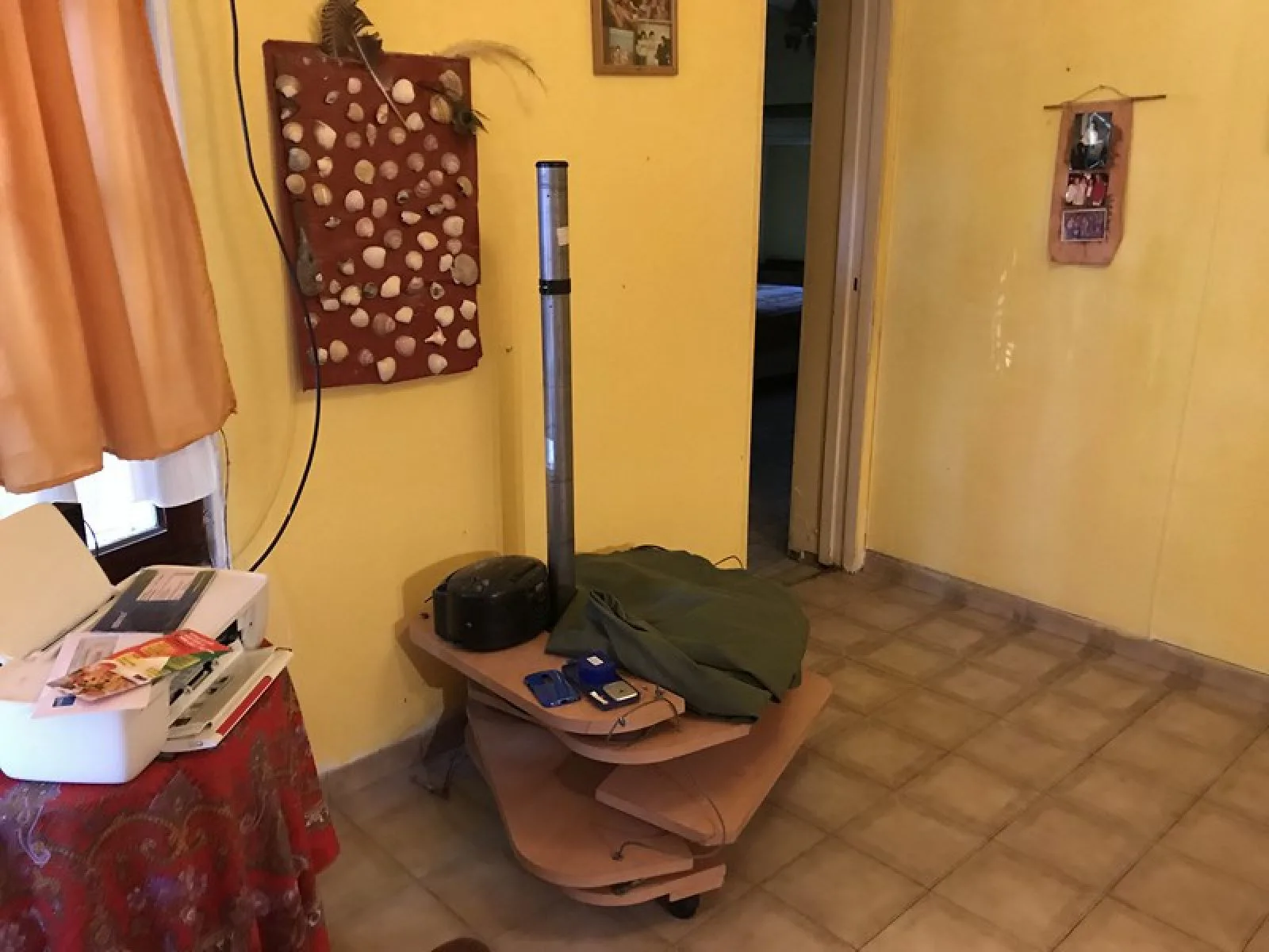 CASA AMERICANA EN UNA PLANTA MUY SOLIDA ZONA COLEGIO WARD, VILLA SARMIENTO foto 3