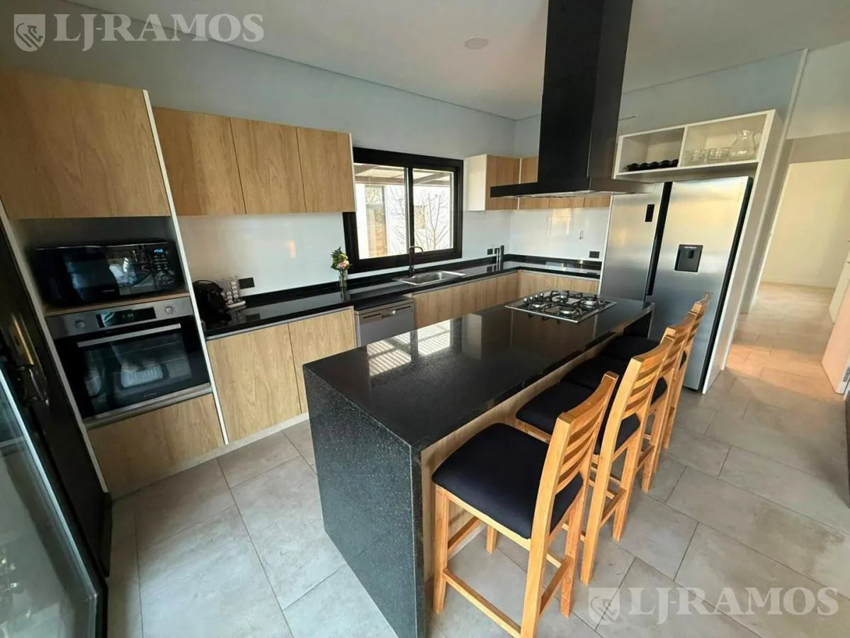 Casa en  venta en Puertos / Escobar foto 4