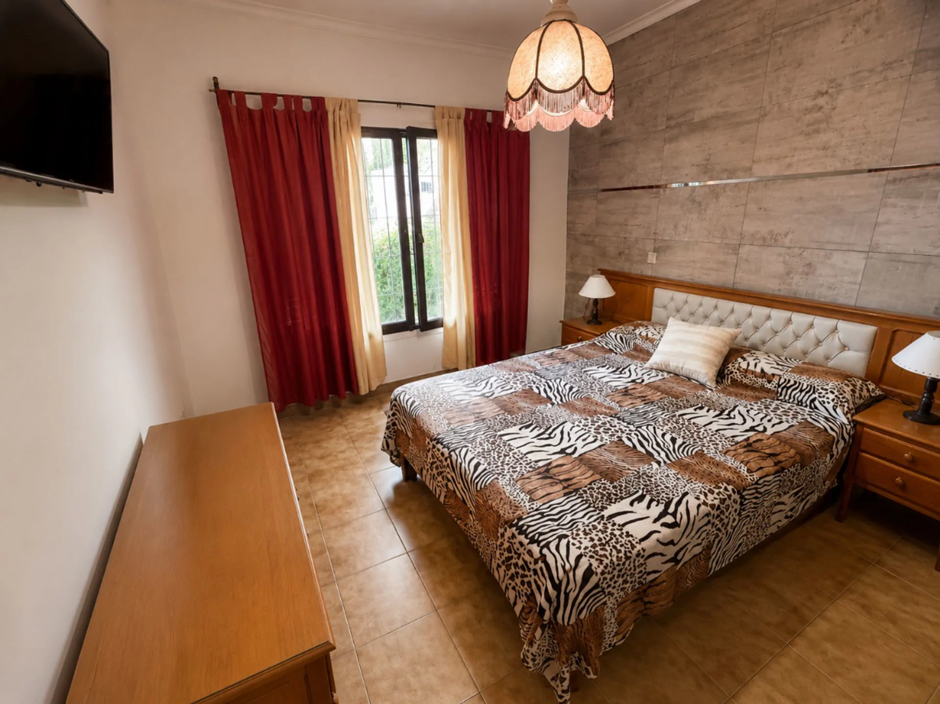VENTA CASA 3 AMBIENTES COCHERA JARDIN LAS AMERICAS foto 4