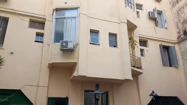 DEPTO EN VENTA ,3AMB,MICROCENTRO- AMPLIO,LATERAL,LUMINOSO, BUEN ESTADO MANTENIMIENTO