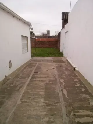 Venta de casa en Llavallol foto 4