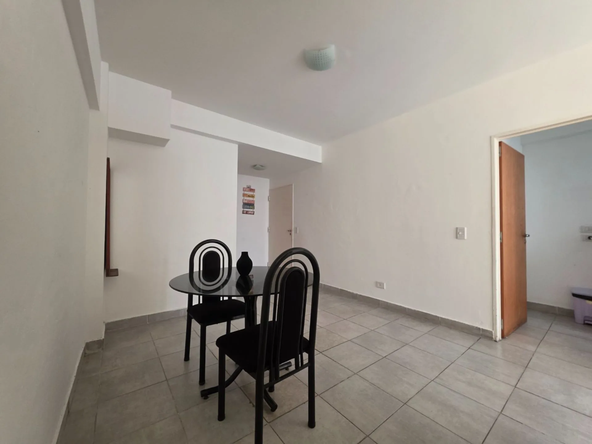 VENTA. MONOAMBIENTE PATIO Y  JARDÍN. PARQUE CHAS foto 4