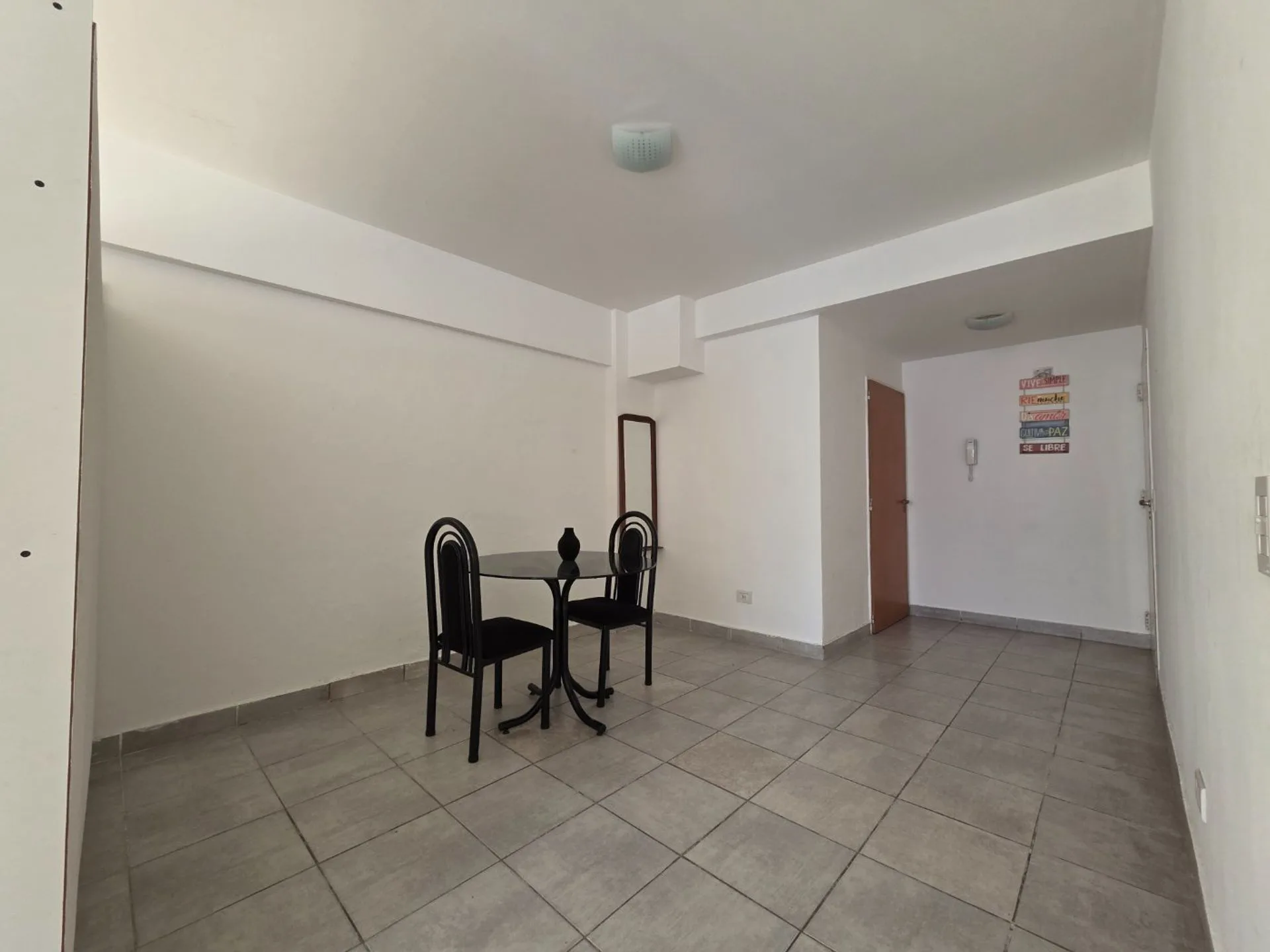 VENTA. MONOAMBIENTE PATIO Y  JARDÍN. PARQUE CHAS foto 5
