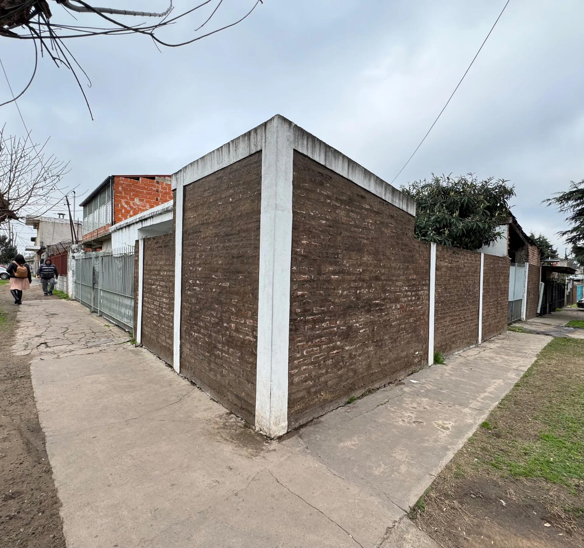 VENTA CASA 4 AMB MAS CARPINTERIA foto 4