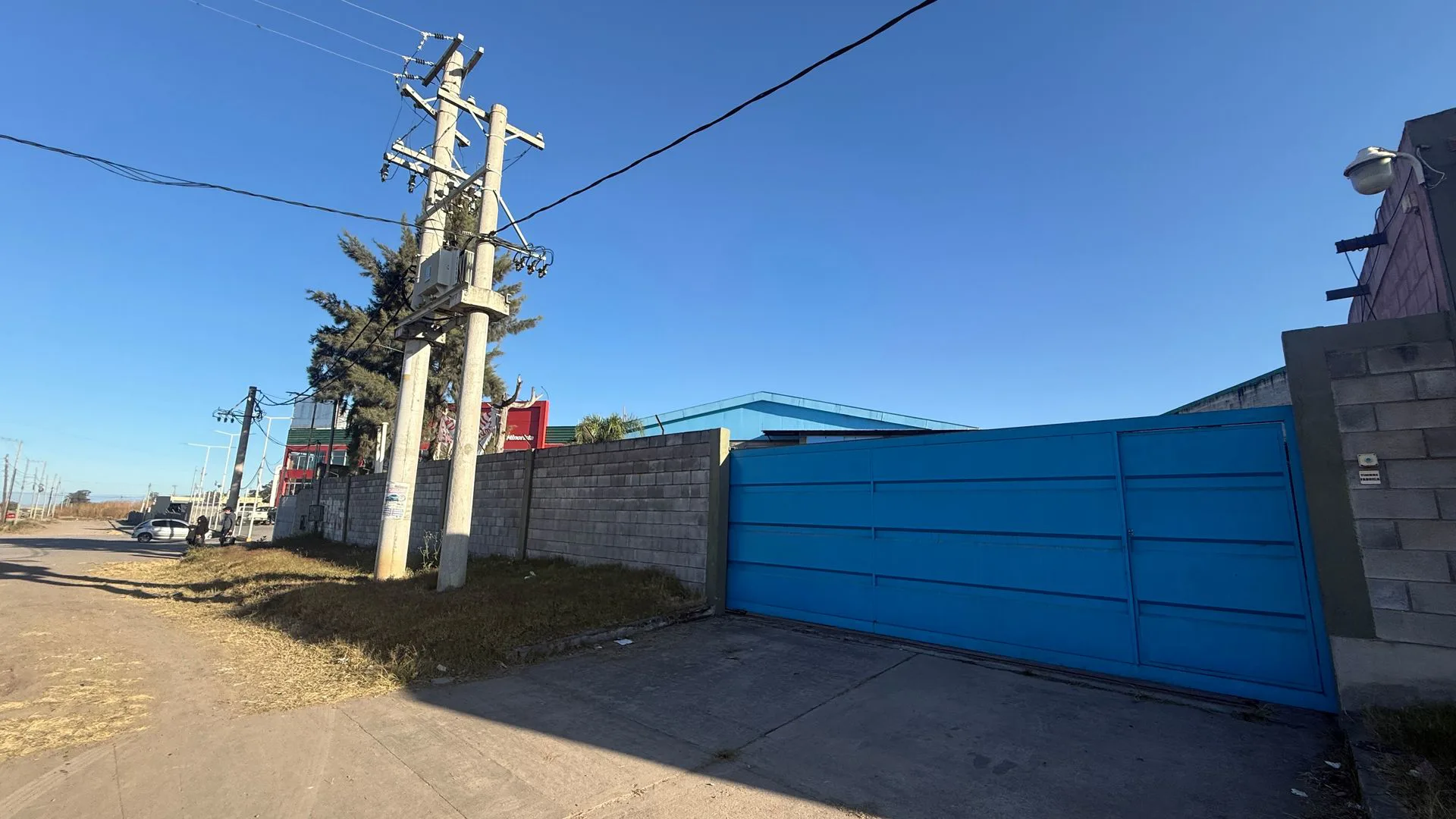 ALQUILER COMERCIAL GALPON 3.000 M² CUB. RUTA 66 foto 4