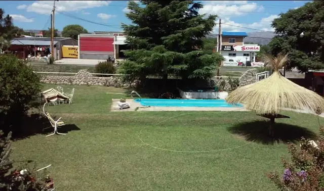 HOSTERIA EN MINA CLAVERO ARROYO LOS PATOS
