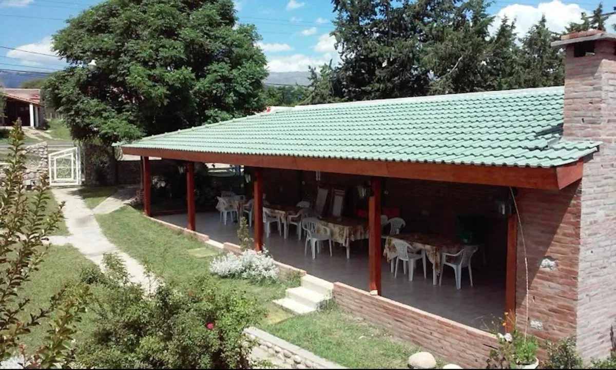HOSTERIA EN MINA CLAVERO ARROYO LOS PATOS foto 2