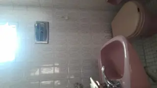 Excelente casa, estilo Mil Casitas, en 2 plantas, con salida a 2 calles. (Ibarrola y Pasaje La Huerta) Impecable estado. foto 4