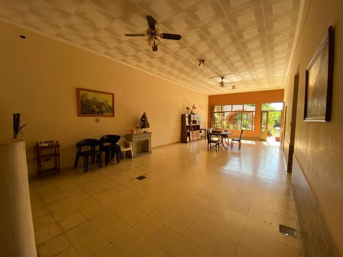 VENTA CASA 4 DORM- 2 BAÑOS- B° EL BOSQUE- SMT foto 5