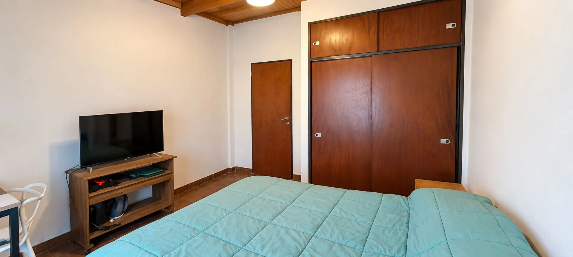 DEPARTAMENTO 1 DORMITORIO VENTA  LA PLATA  FRENTE foto 3