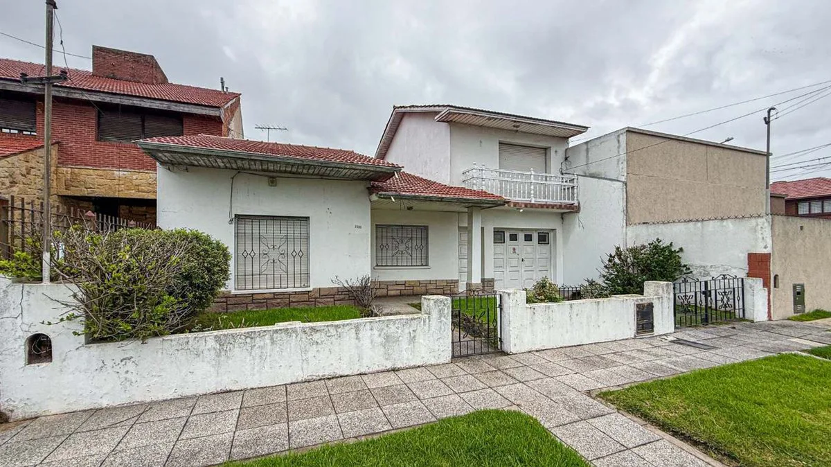 Venta casa 5 ambientes Colinas de Peralta Ramos foto 2