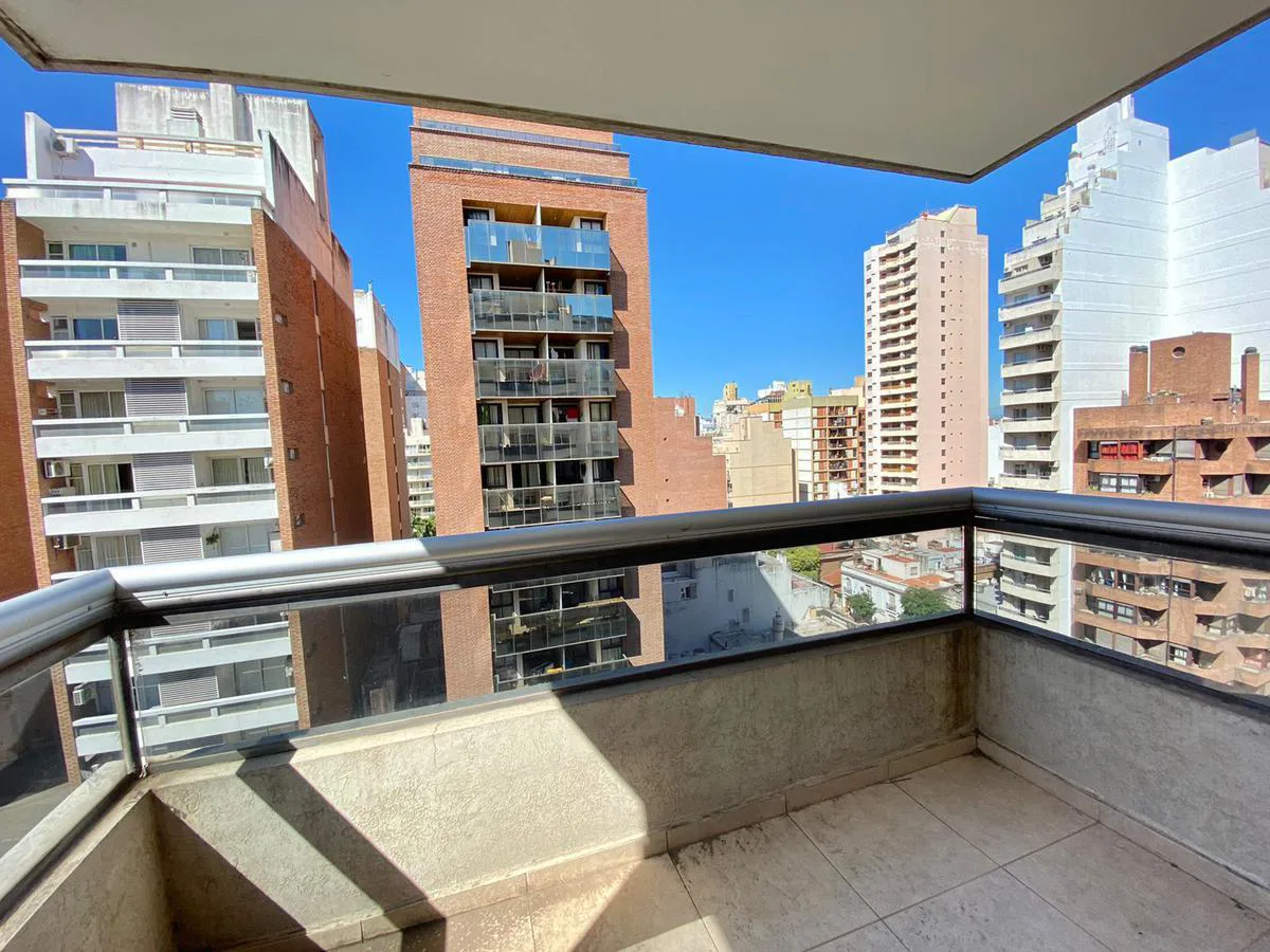 Departamento en Alquiler | Nueva Cordoba | 1 Dormitorio | Frente con 2 Balcones foto 4