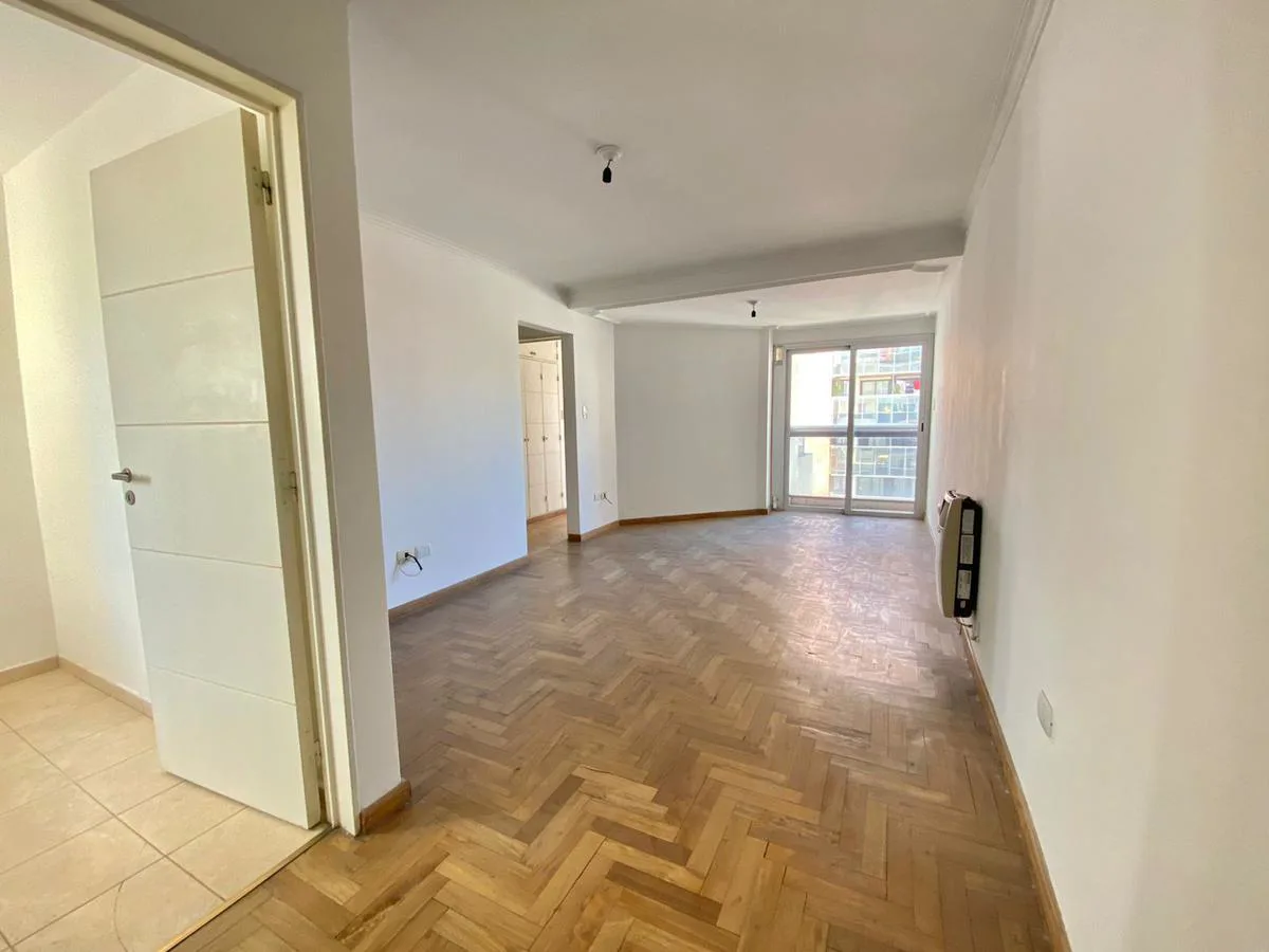 Departamento en Alquiler | Nueva Cordoba | 1 Dormitorio | Frente con 2 Balcones foto 5