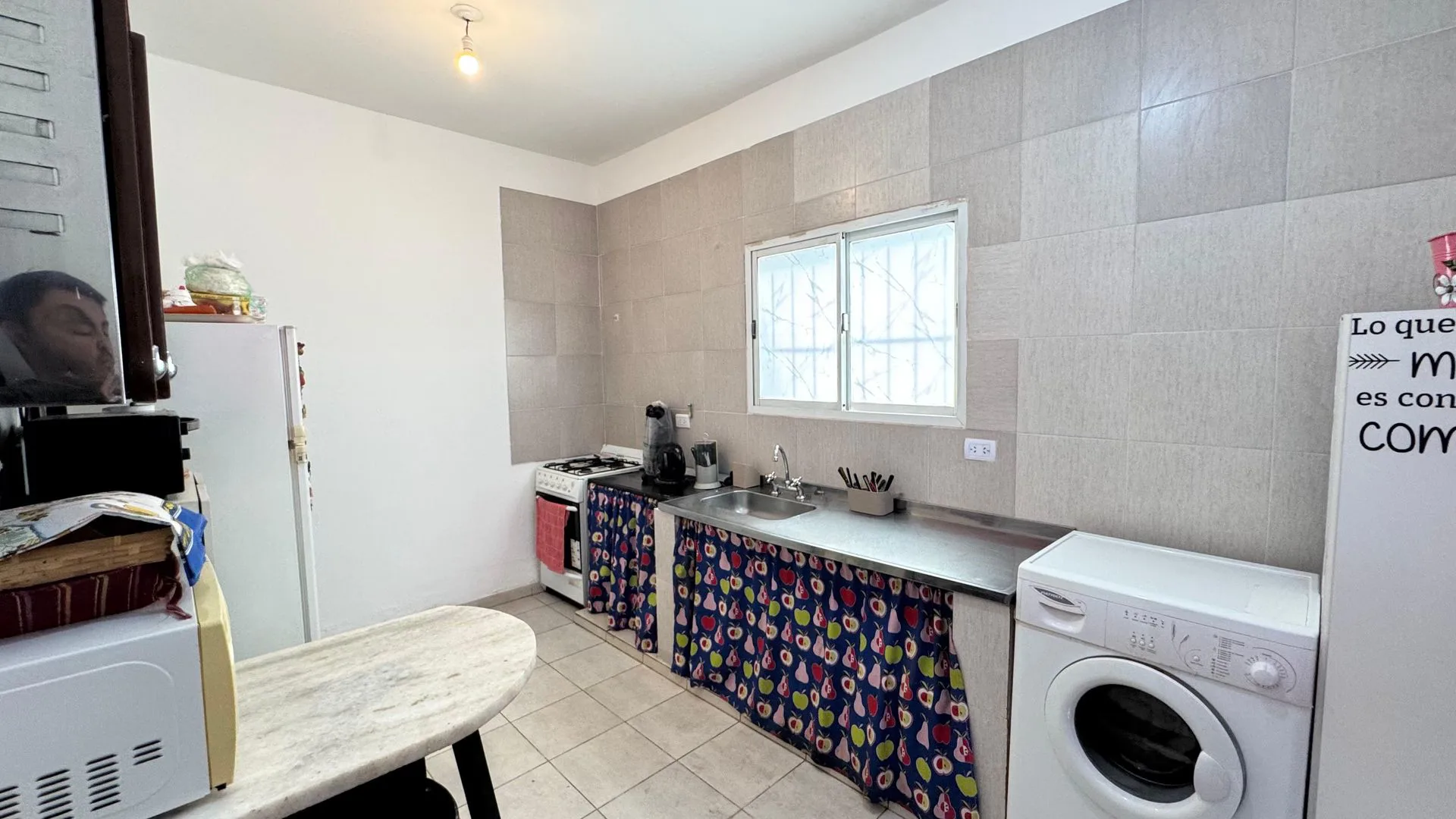 SE VENDE CASA EN B° ACHACHAY 5 AMB. foto 5