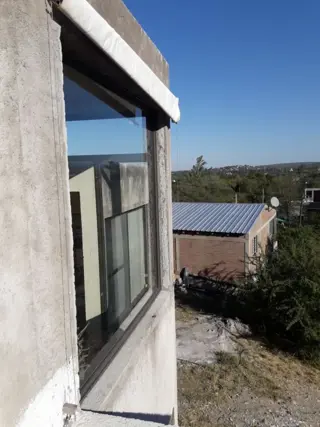 SE VENDE EXCELENTE PROPIEDAD EN LOS AROMOS foto 4