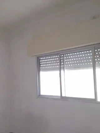 SE ALQUILA DEPARTAMENTO DE 2 AMBIENTES CON PATIO EN CASTELAR SUR foto 2