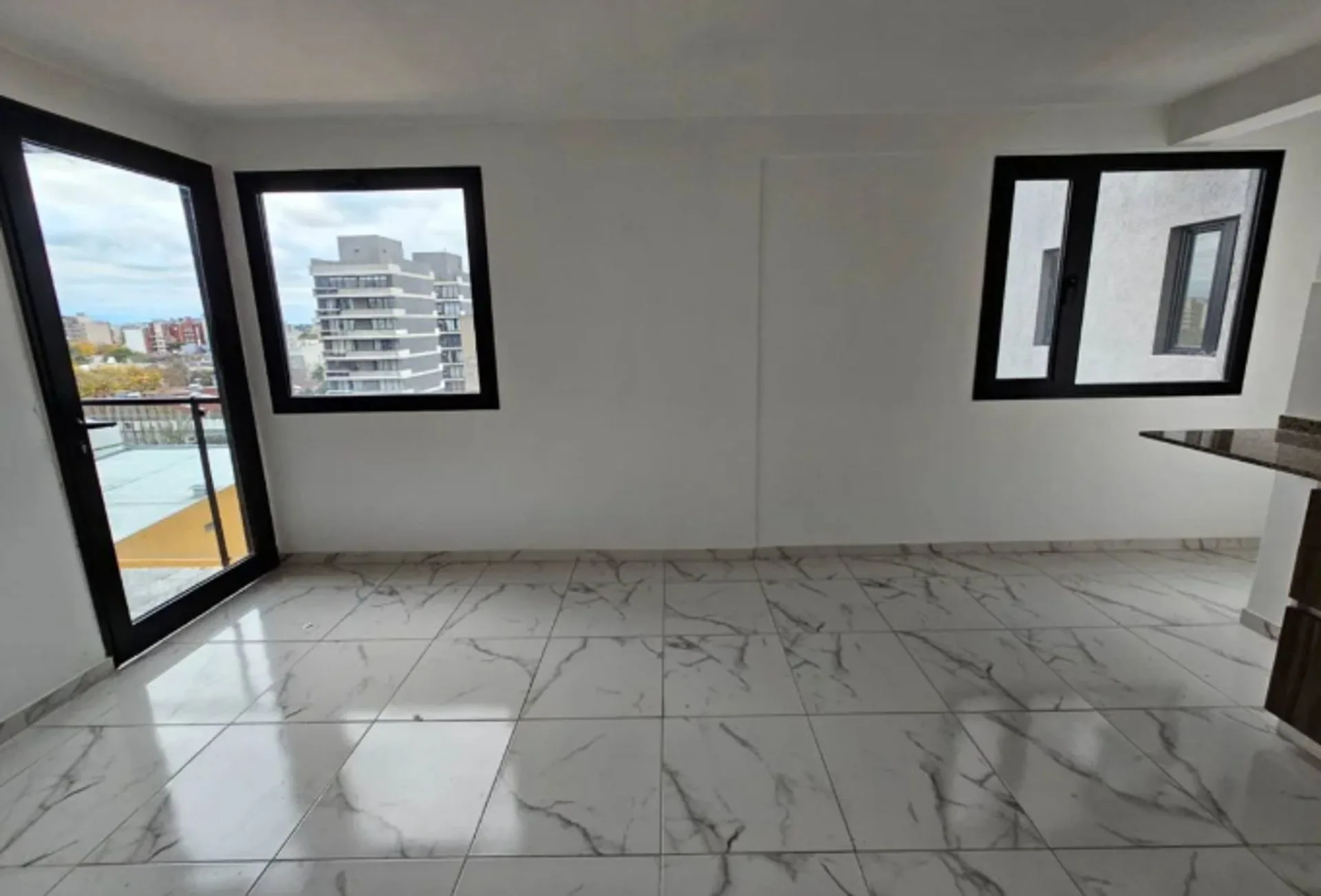 VENTA DEPARTAMENTO DOS AMBIENTES MORON foto 5