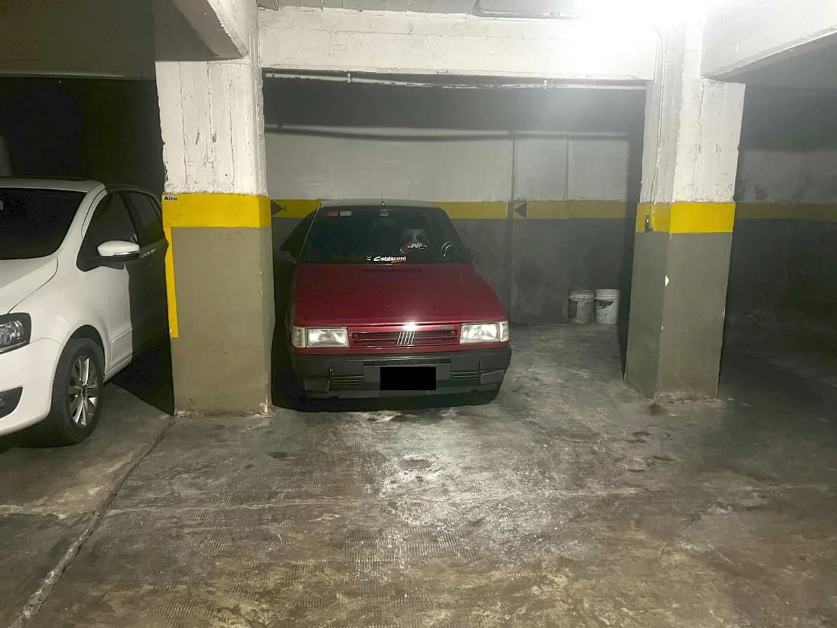 En Venta Cochera Florida a Metros de Maipú UF9 foto 2