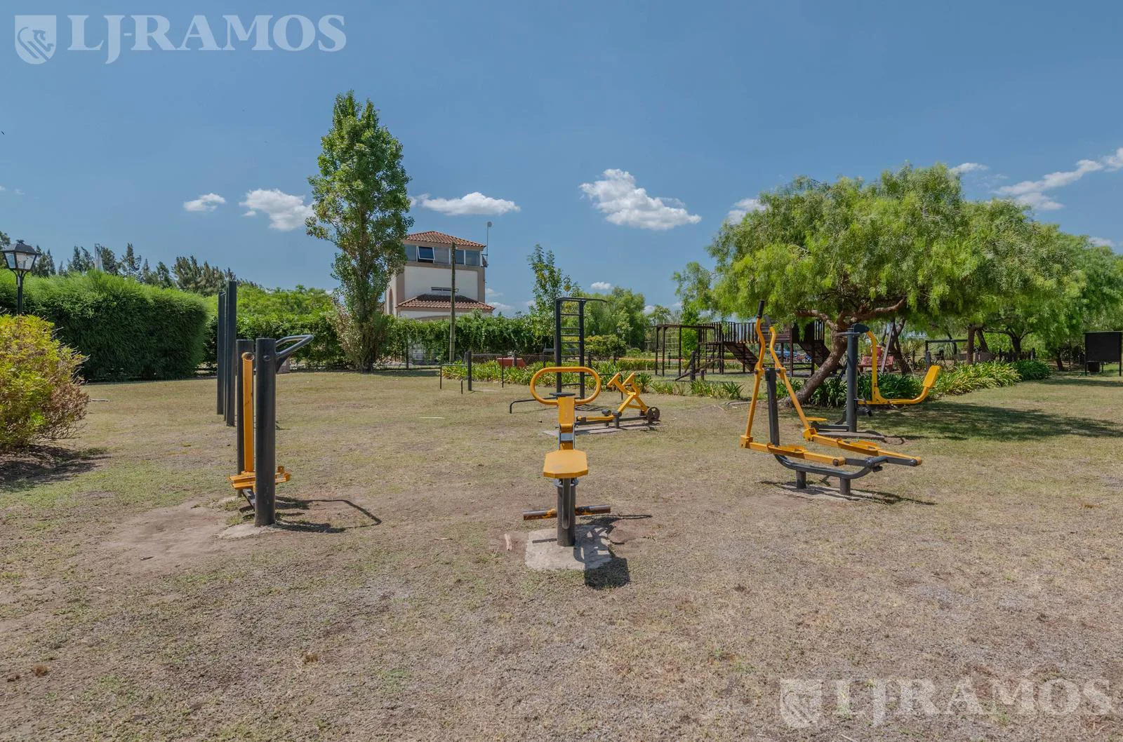 LOTE A LA LAGUNA EN VENTA DE 1100 M2 EN SAN FRANCISCO foto 5