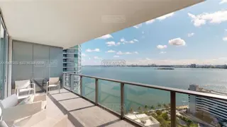 650 NE 32nd St 600 foto 3