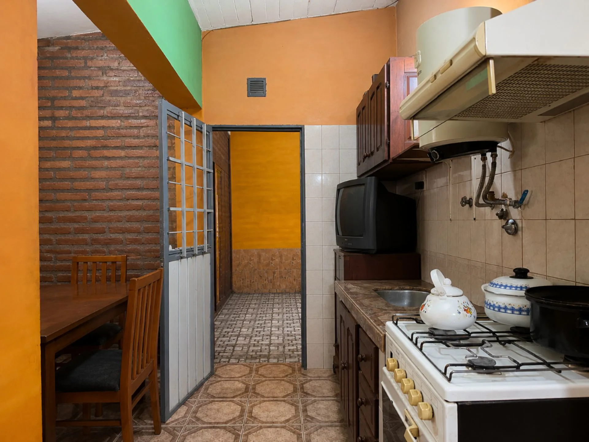 VENTA DE CASA BARRIO CAMPO CONTRERAS foto 4