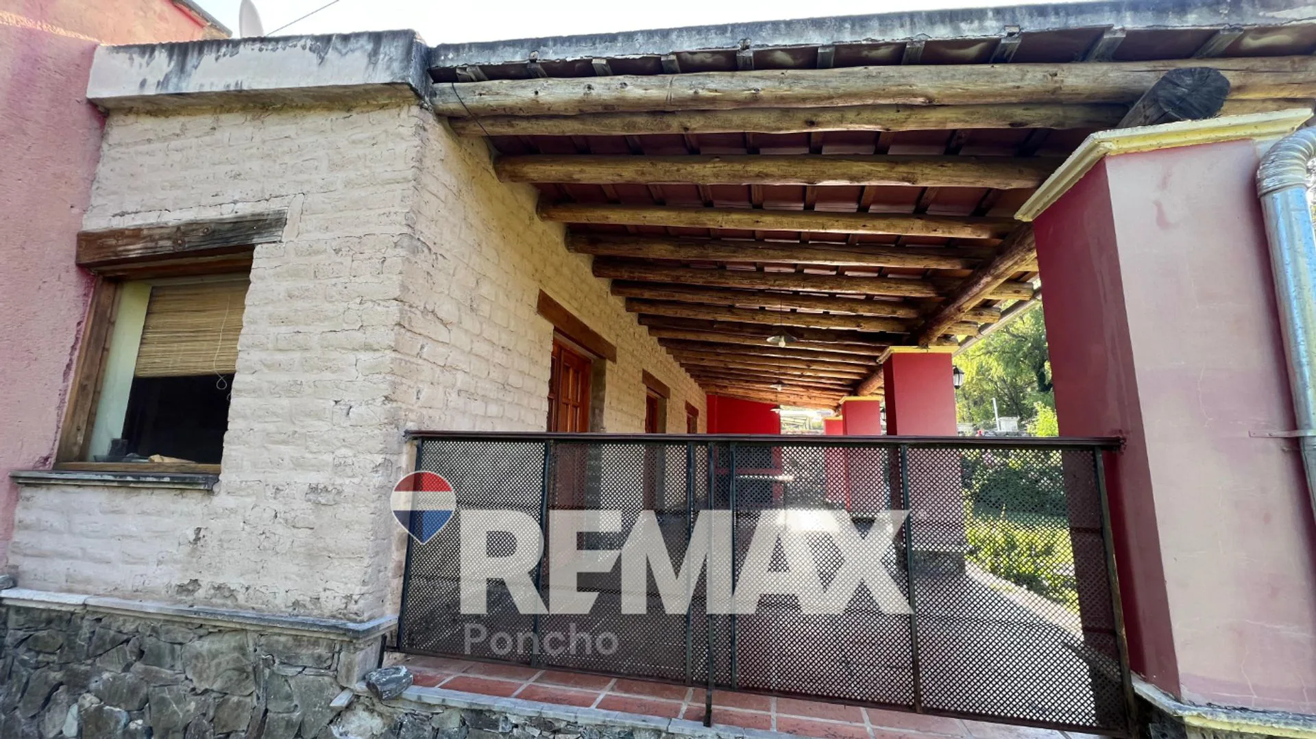 SE VENDE CASA EN EL RODEO CERCA HOSTERIA foto 4