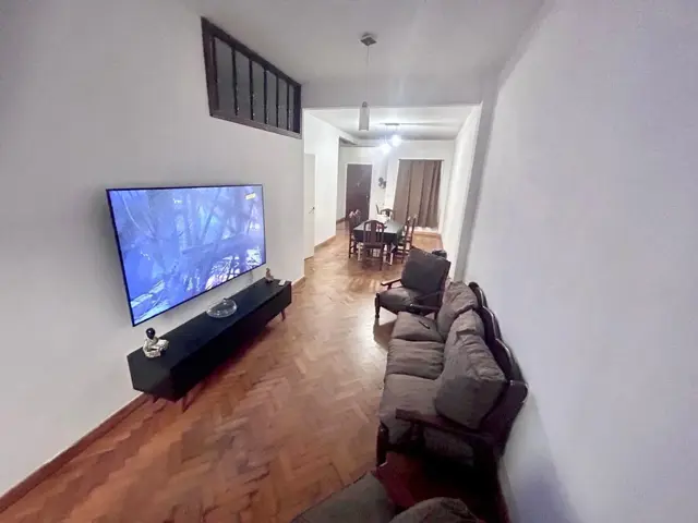VENTA Dpto de estilo-5 AMB- Cerrito y Av. Santa Fe