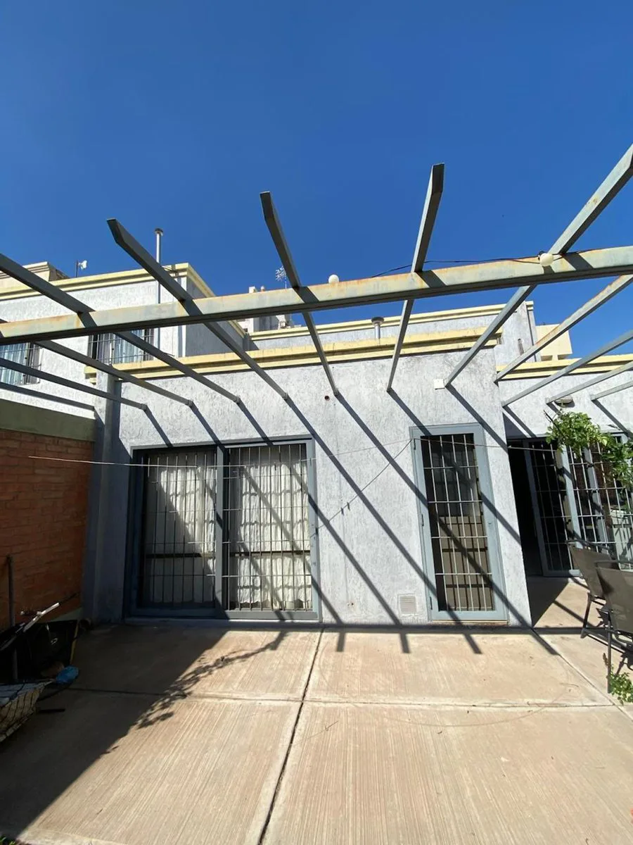 VENTA DE EXCELENTE DUPLEX BARRIO VIEJO TONEL 2 foto 5