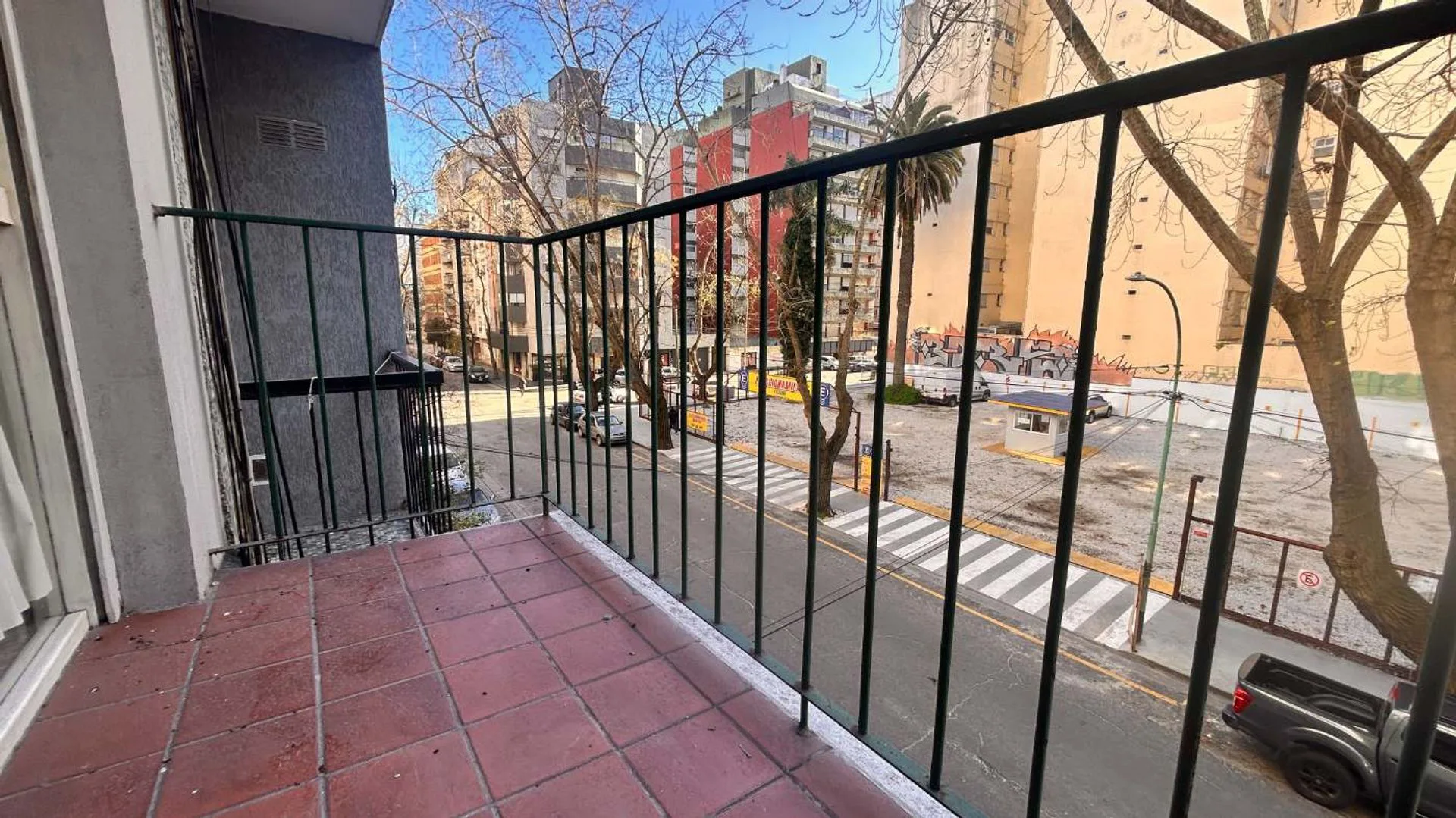 VENTA DEPARTAMENTO 2 AMB FRENTE ZONA PLAZA COLON foto 5
