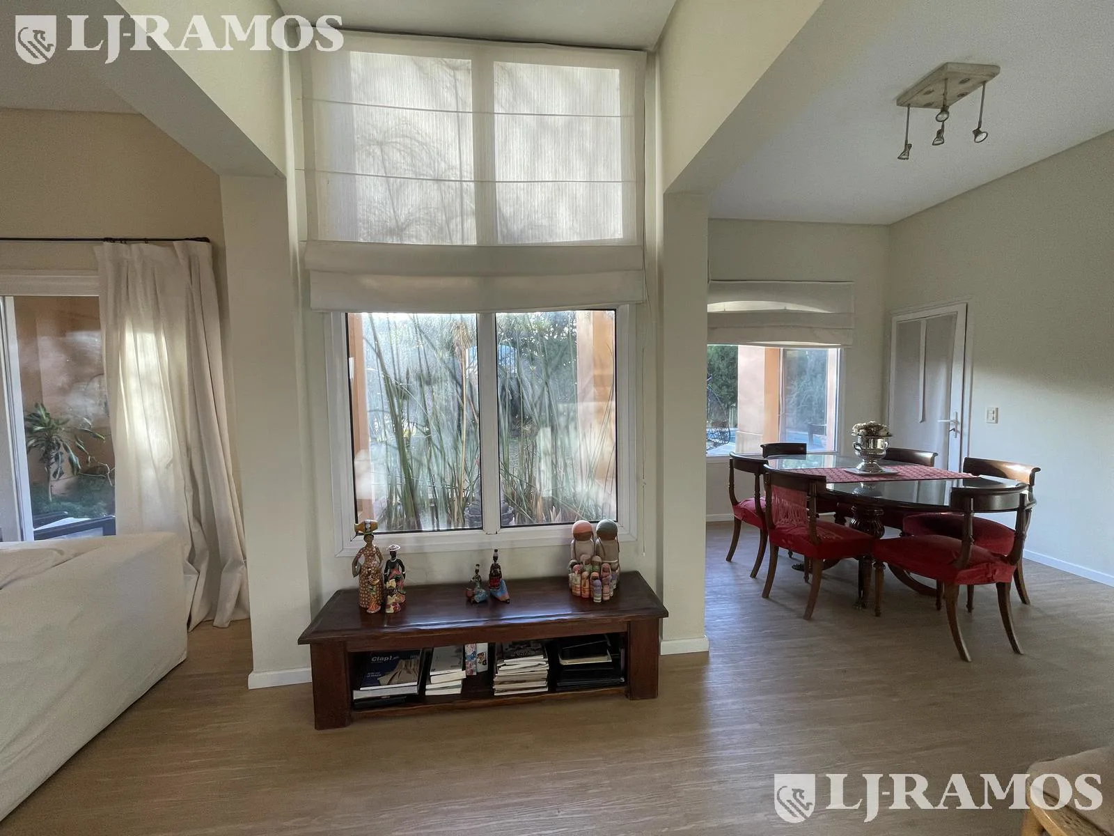 APTO CRÉDITO - 4 DORMITORIOS -  EN VENTA EN LAS GLORIETAS foto 3