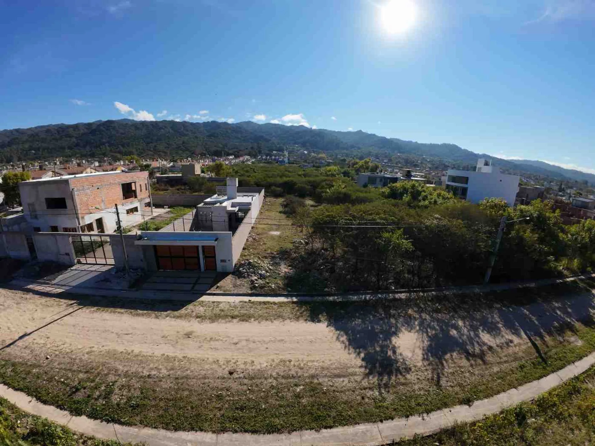 VENTA TERRENO 600 m2 – B° LOS PERALES foto 2