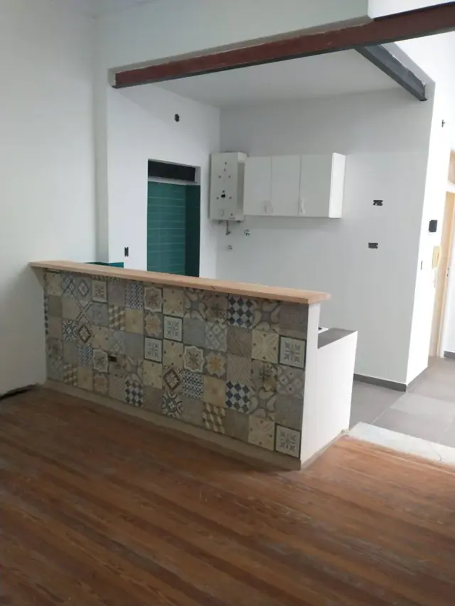 SE VENDE PH 2 AMB. GRANDE . CON PATIO Y ESPACIO AEREO PROPIO EN VILLA LURO
