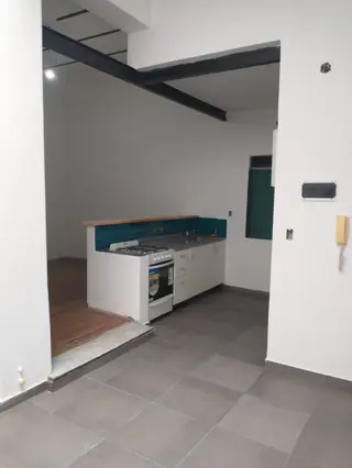 SE VENDE PH 2 AMB. GRANDE . CON PATIO Y ESPACIO AEREO PROPIO EN VILLA LURO foto 3
