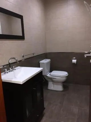 Hermosa Casa en VENTA con Pileta en Fincas de Hudson   EXCELENTE UBICACION foto 3