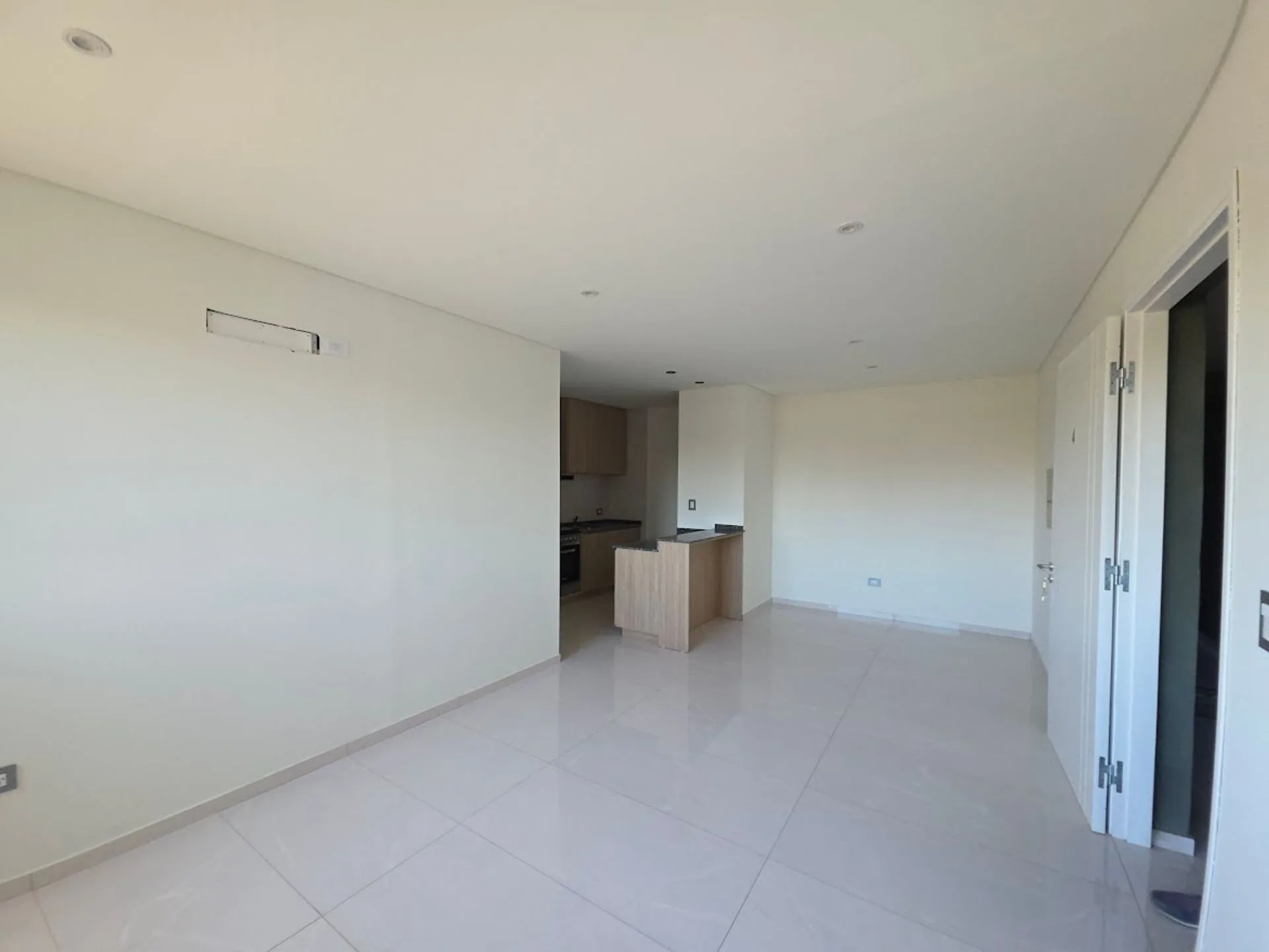 Departamento a estrenar en alquiler - Cortaderas 2 foto 4